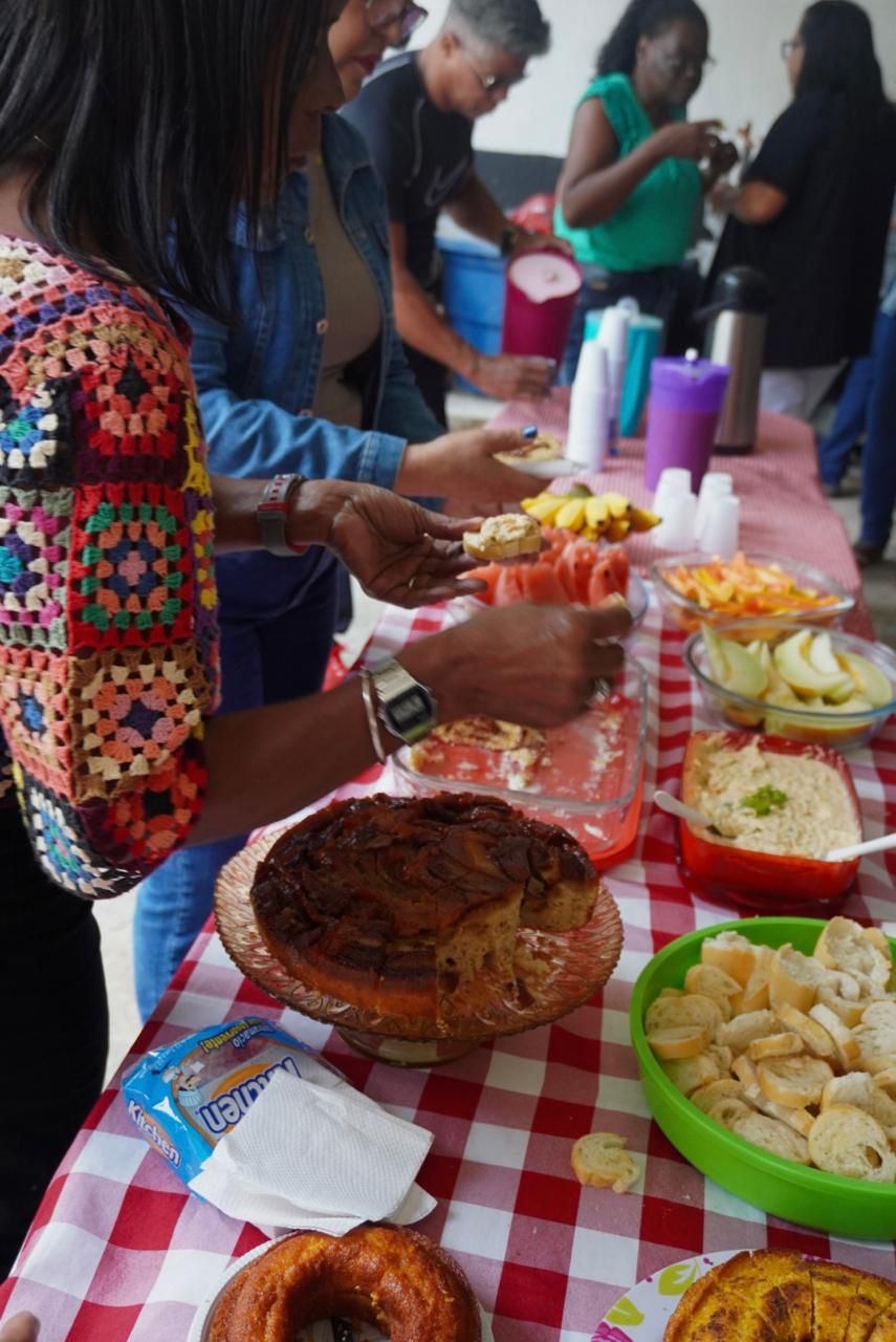 Descrição da foto 3 do café com avós