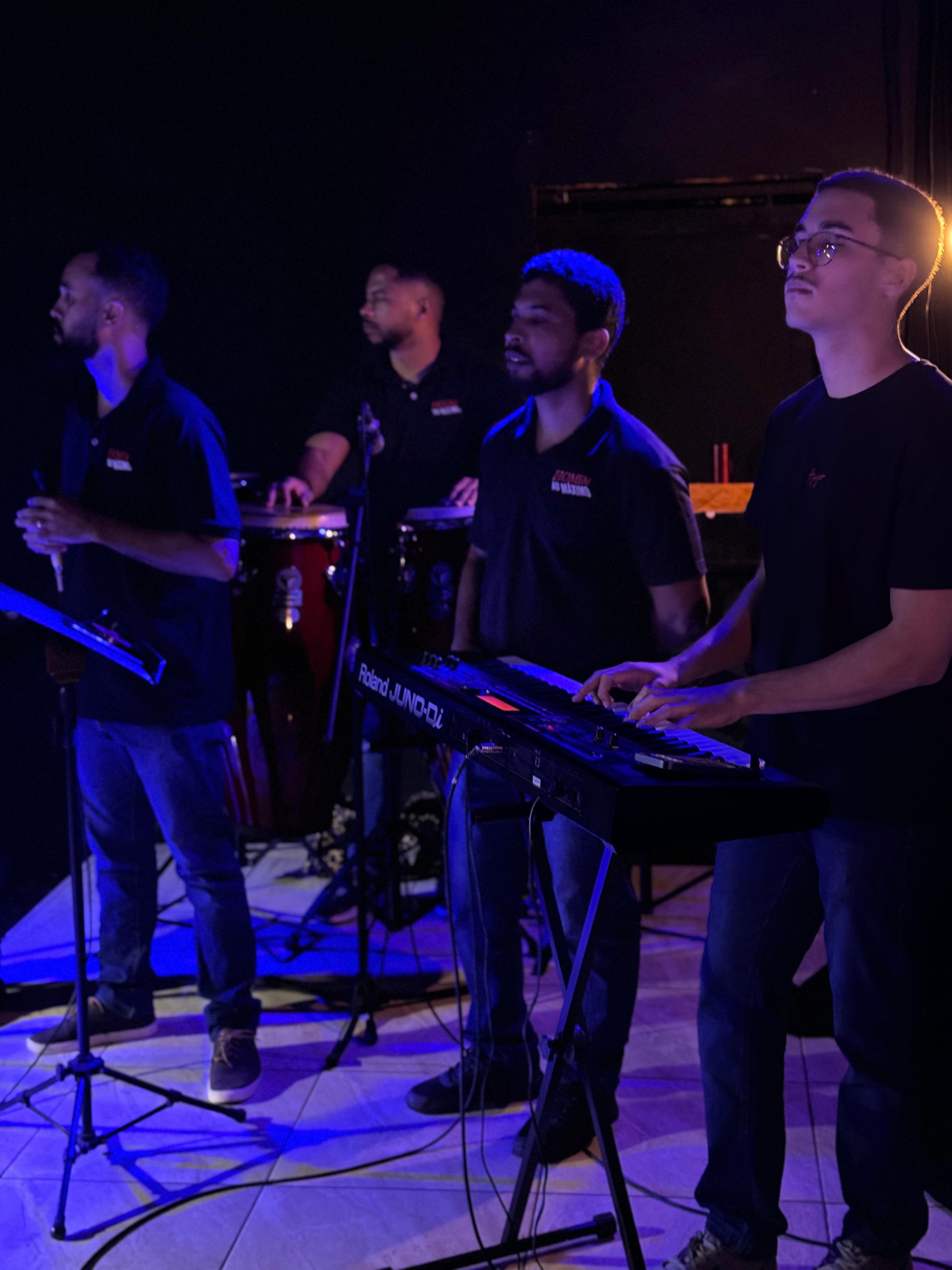 Estudo bíblico em grupo