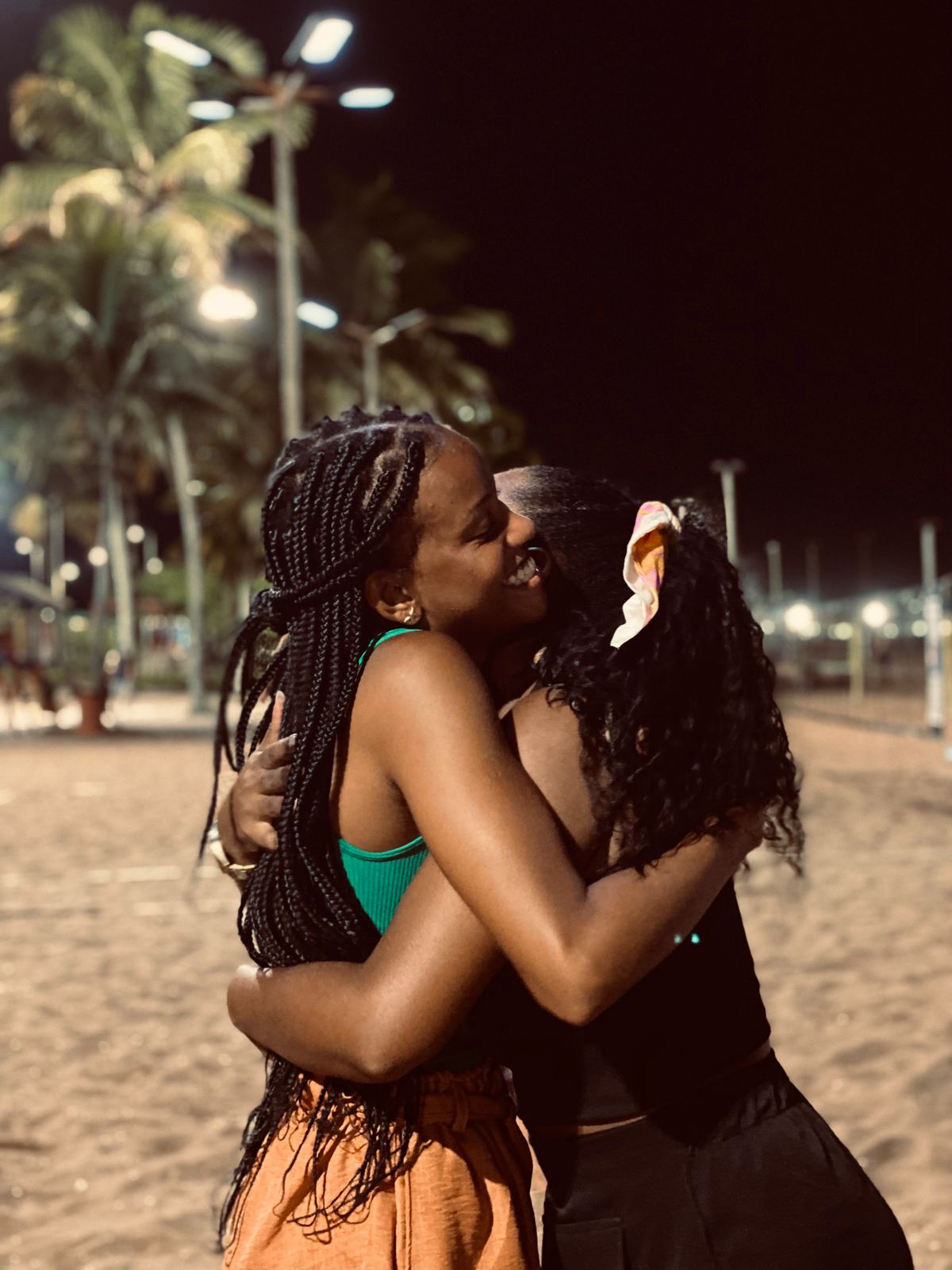 Jovens em uma ação social de serviço