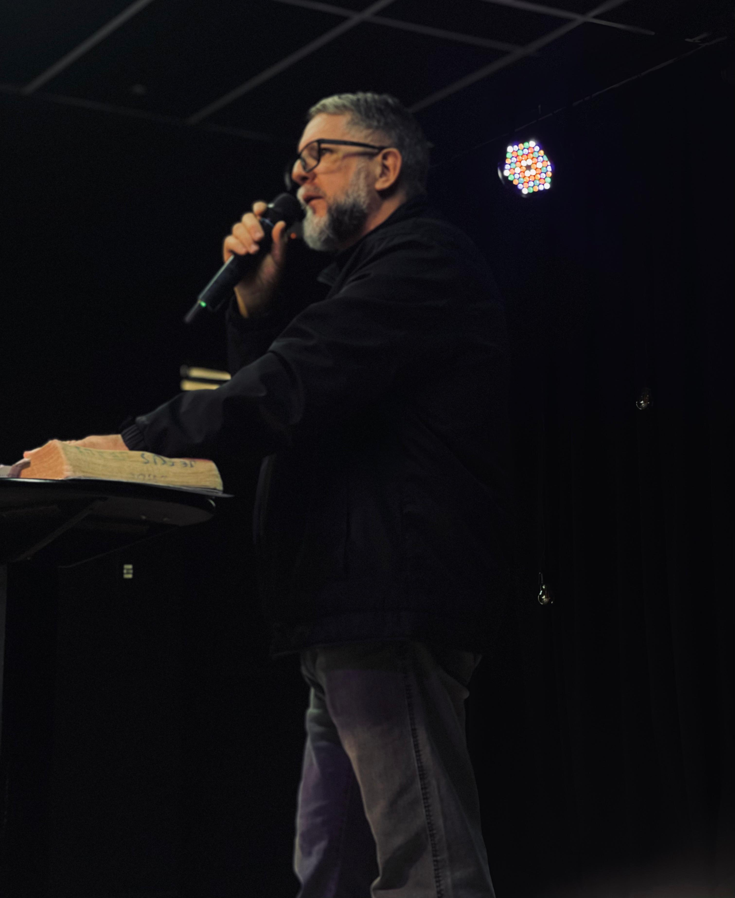 Foto do Pastor Zé Carlos